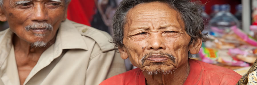Two older Indonesian men | Study-Islam.org