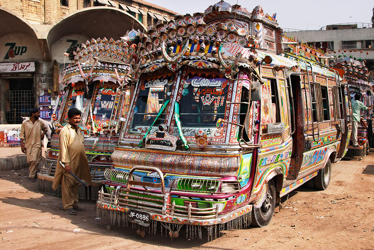 Pakistani Bus